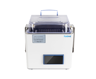 數(shù)顯恒溫水浴搖床.jpg 數(shù)顯恒溫水浴搖床.jpg